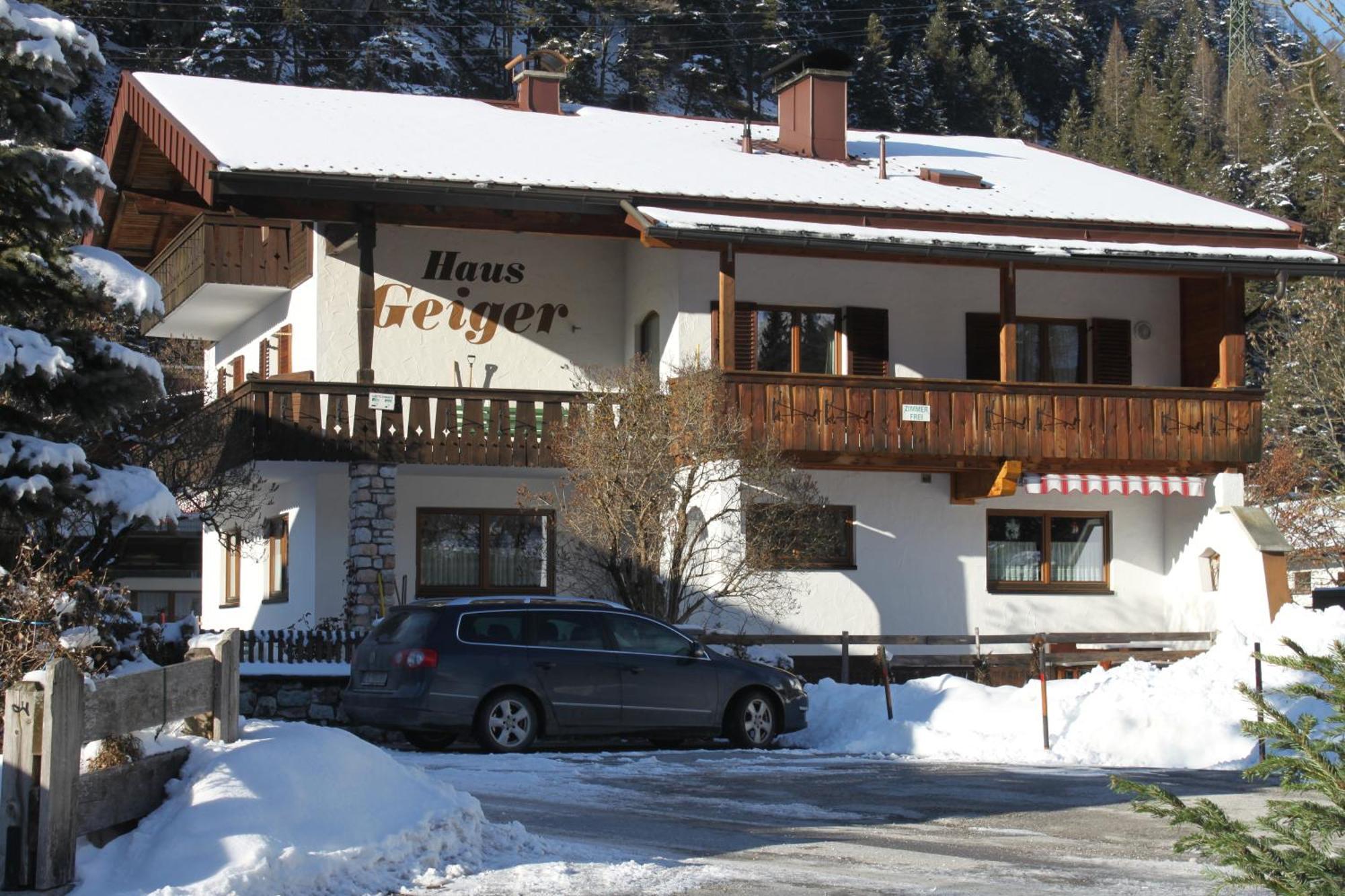 Haus Geiger Bed & Breakfast Scharnitz Exterior photo