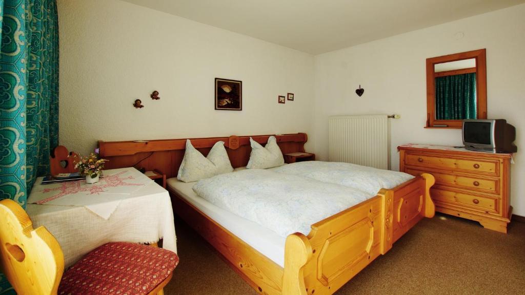 Haus Geiger Bed & Breakfast Scharnitz Room photo