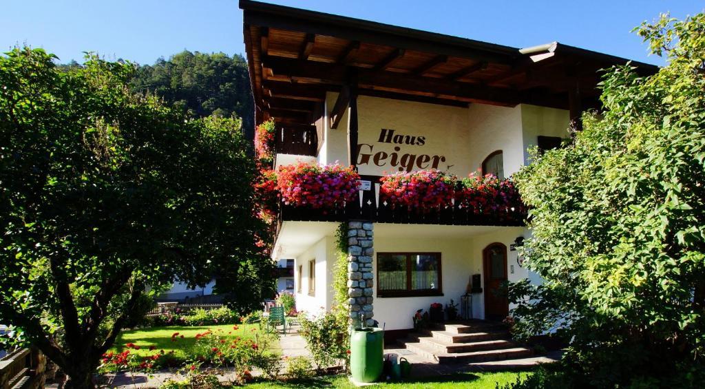 Haus Geiger Bed & Breakfast Scharnitz Exterior photo